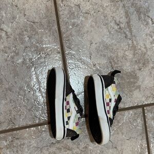 Girl Size 5 Vans old school